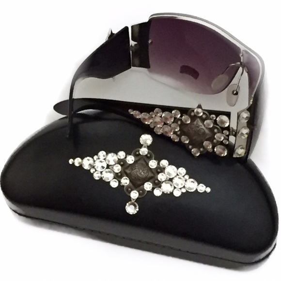 Accessories - New Sunglasses with Swarovski Crystals🇺🇸sale